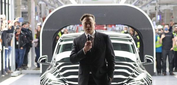 
Из списка миллиардеров Forbes выпало 34 российских олигарха. Потеряли $264 млрд 