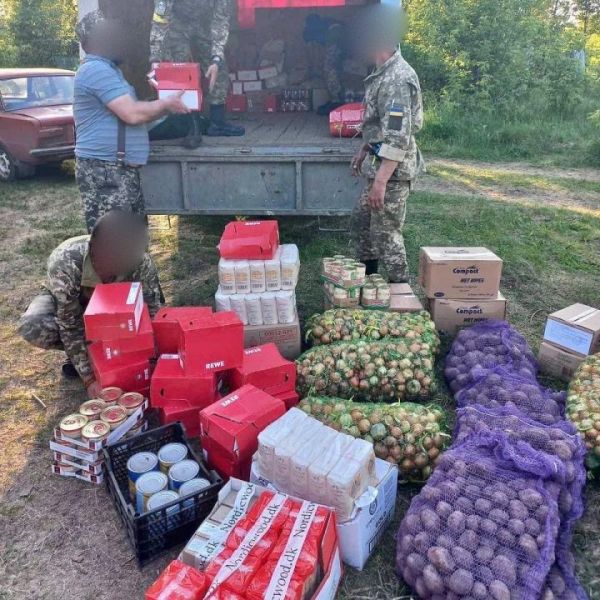 Волонтеры Днепра передали бойцам теробороны тонны гуманитарной помощи (Фото)