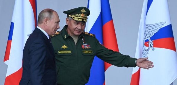 
Шойгу обещает усилить военную группировку РФ на будущих новых границах с НАТО 