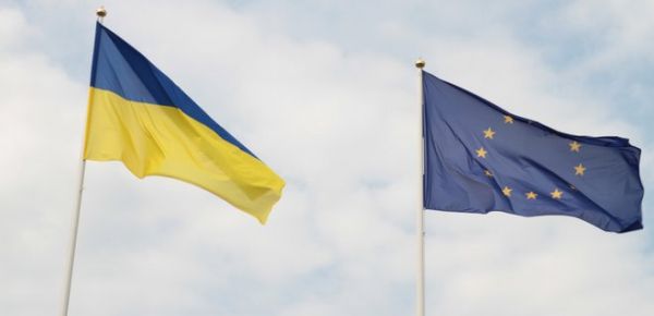 
Евросоюзу стоит поддерживать Украину, но не обещать ей невозможного – Bloomberg 
