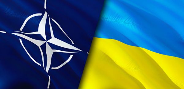 
Украинцы все больше за вступление в НАТО, поддержка вхождения в ЕС немного падает: опрос 
