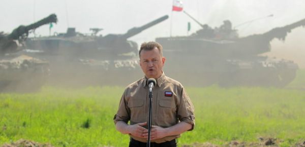 
Военные преступления РФ показали: нужно воевать за каждый клочок земли – глава МО Польши 