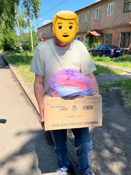 В Днепре волонтеры передали ВСУ автомобиль скорой помощи с рентген-аппаратом