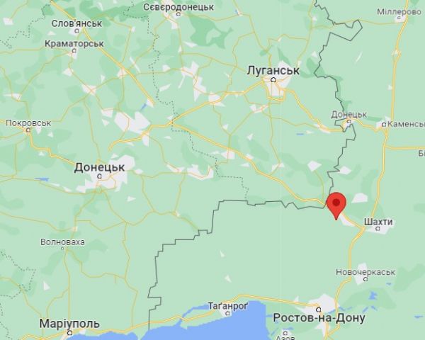 
В Ростовской области горит нефтеперерабатывающий завод: на него упал дрон – видео 