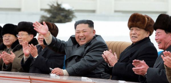 
Ким Чен Ын написал королеве Елизавете II и поздравил ее. Она правит уже 70 лет 