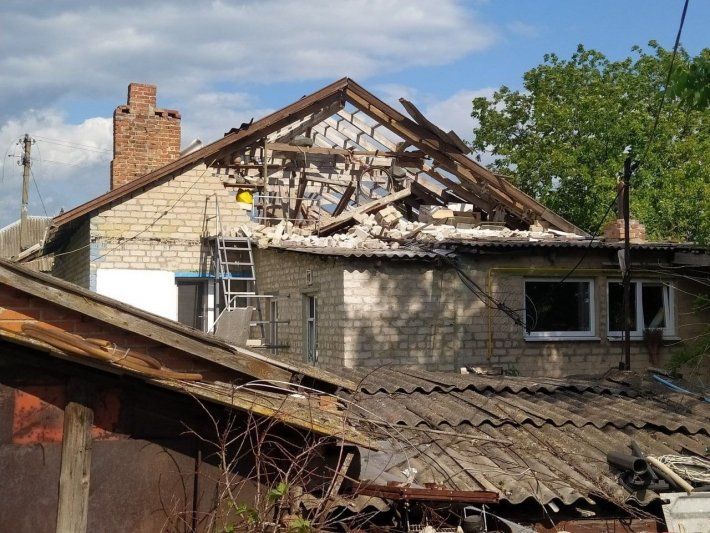 В Запорожской области рашисты продолжают разрушать города (фото)