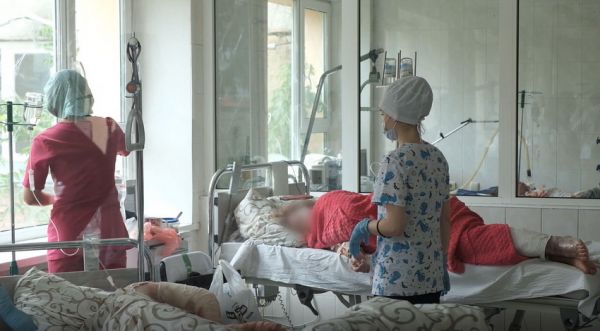Опіки і вибухові травми. Лікарі розповіли про стан пацієнтів Вінницької обласної лікарні                    
