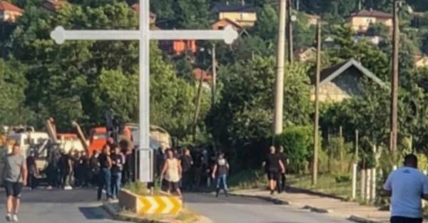 Власти Косово перестали признавать сербские документы, что повлекло за собой протесты - Новости политики