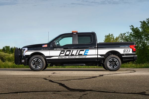 Ford представил первый электрический пикап, созданный специально для полиции — F-150 Lightning Pro SSV