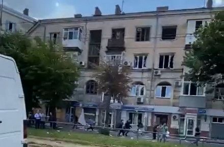 Вінничанам, чиї будинки постраждали від ракетних обстрілів, допоможуть з прихистком                    
