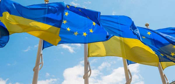 
Україна отримала перший транш від Євросоюзу з пакета макрофінансової допомоги в 9 млрд євро 