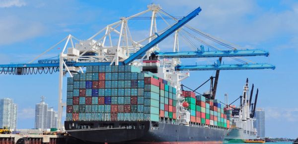 
Китай рекордно увеличил доходы от торговли. Переключился на экспорт в Россию 