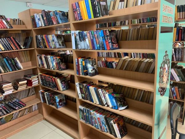 З бібліотек Дніпра вилучили близько 25 тисяч російських санкційних книг