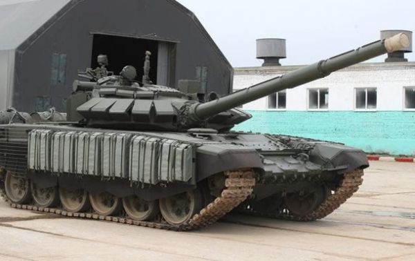Росія стягує ешелони з танками до північних кордонів України - ЗСУ