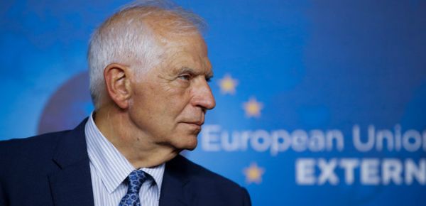 
Головний дипломат ЄС проти заборони росіянам їздити до Європи, незалежно від "будь-якої причини" 
