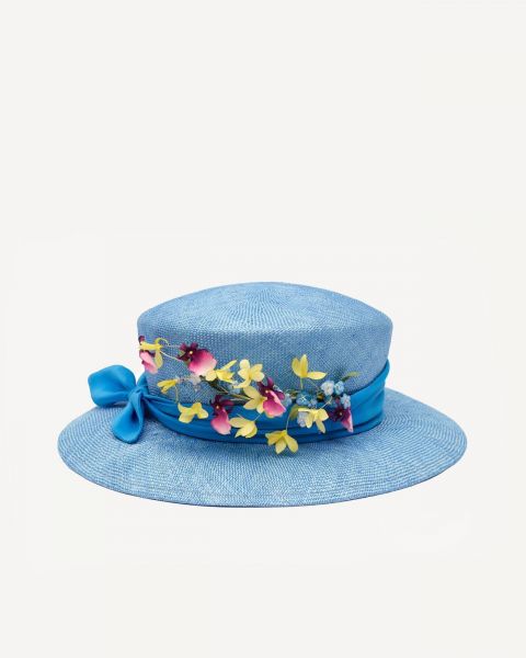 У колекції королеви Єлизавети II з'явиться капелюх від дизайнера Багінського