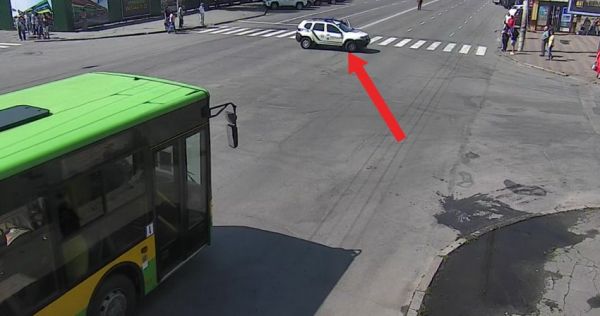 У Вінниці тимчасово перекрили рух транспорту біля автовокзалу, залізничного вокзалу і Центрального ринку (оновлено)                    
