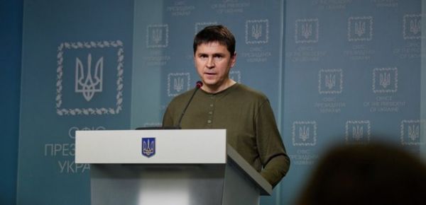 
Подоляк про звинувачення України у терактах: Галюциногени ведуть до втрати зв'язку з реальністю 