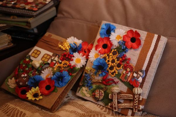 Батько і його прийомний син захищають країну: історія багатодітної родини з Вінниччини, в якій виховали 13 дітей                     

