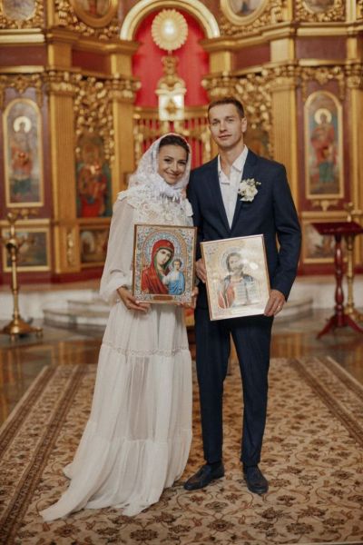 Переможниця "Танців з зірками" Ілона Гвоздьова повінчалася з чоловіком