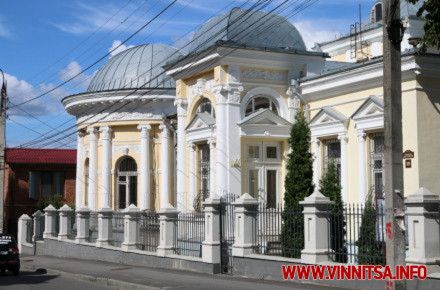 Вінницькі історики представили концепцію реставрації садиби Львовича                     
