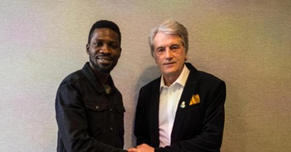 Угандійський співак та політик Бобі Вайн зустрівся з Ющенком у Києві