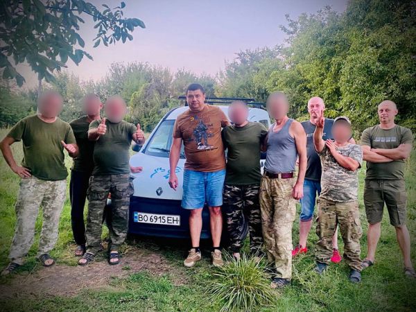 Тепло в бліндаж: на Вінниччині чоловік виготовляє буржуйки на фронт для захисників                     
