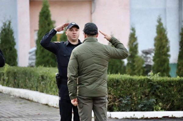 Зведений загін Вінницьких поліцейських відправили на звільнені від росіян території                     

