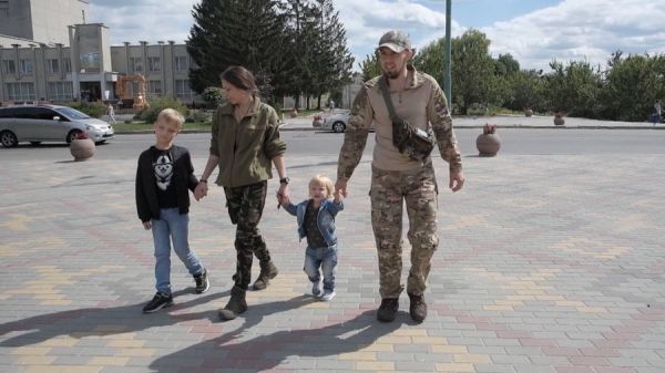 Розвідник-рекордсмен з Вінниччини Роман Кашпур з протезом повернувся на захист України                     
