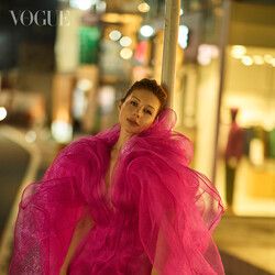 Тіна Кароль позувала для Vogue на вулицях Токіо в нарядах Lever Couture