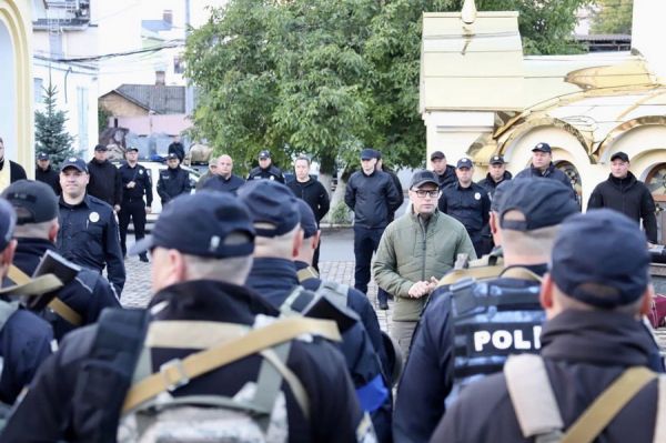 Зведений загін Вінницьких поліцейських відправили на звільнені від росіян території                     
