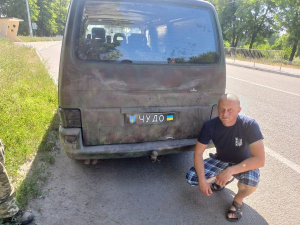 Тепло в бліндаж: на Вінниччині чоловік виготовляє буржуйки на фронт для захисників                     
