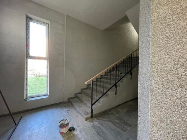 На Поділлі завершили будівництво муніципального будинку з підземним паркінгом                    
