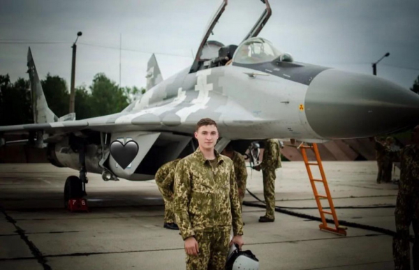 Пілот-винищувач Тарас Редькін загинув, відвівши літак від населеного пункту: історія героя                    
