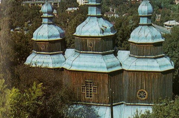 Найстаріший храм Вінниці, де за легендою вінчався Іван Богун. Фоторепортаж                     
