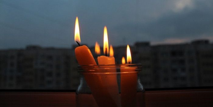 Віялові відключення світло електроенергія аварія свічка