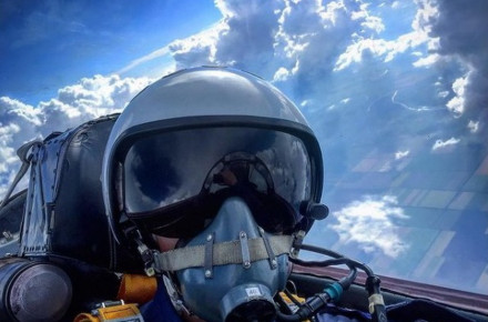 Пілот, який відвів падаючий винищувач від Вінниці, розповів про полювання на ворожі дрони                     

