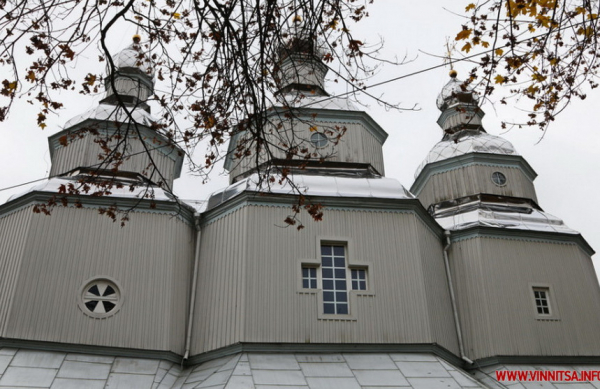 Найстаріший храм Вінниці, де за легендою вінчався Іван Богун. Фоторепортаж                     
