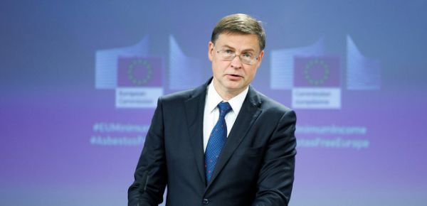 
ЄС зробить фінансову допомогу Україні регулярною: гроші закладуть у бюджет на 2023 рік 