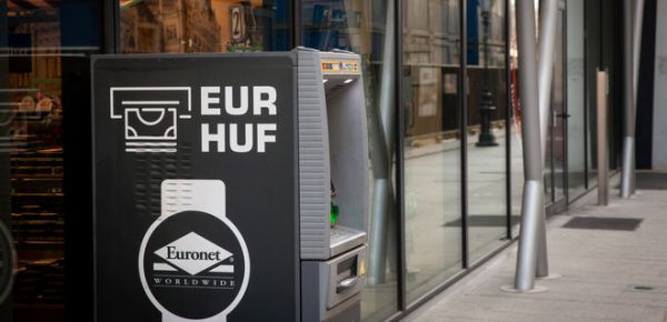 
Девальвація форинта змусила Угорщину переглянути ставлення до переходу на євро – Bloomberg 