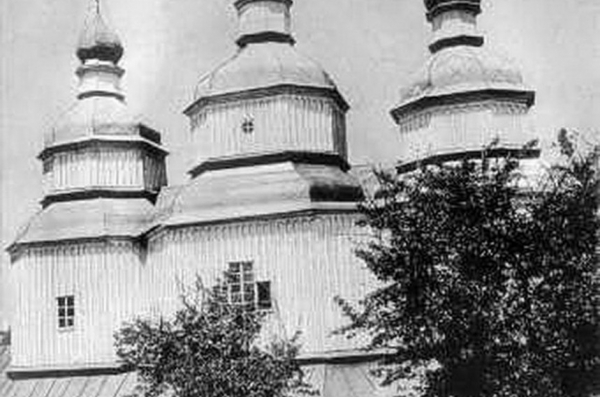 Найстаріший храм Вінниці, де за легендою вінчався Іван Богун. Фоторепортаж                     
