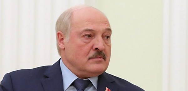 
Лукашенко хоче виготовляти реактивні снаряди, для цього направляє делегацію до Ірану – ГУР 