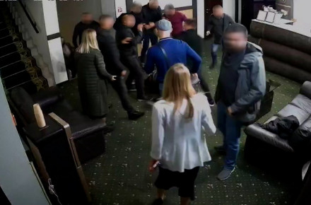  Масова бійка в готельно-ресторанному комплексі Вінниці: поліція затримала шістьох чоловіків                     
