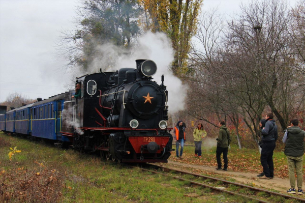 Через Вінниччину поїхав паровоз - відновили туристичні поїздки «Гайворонським експресом»                    
