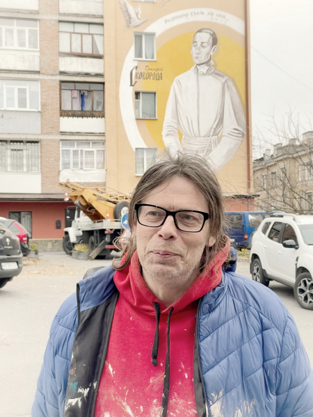 Будинок на вулиці Григорія Сковороди у Вінниці прикрашають стінописом з портретом філософа                    
