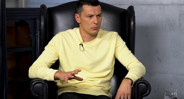 Худжамов: «Кожне російське падло отримуватиме платіжки зі словами: «Слава Україні! Це на відновлення будинку у Маріуполі»