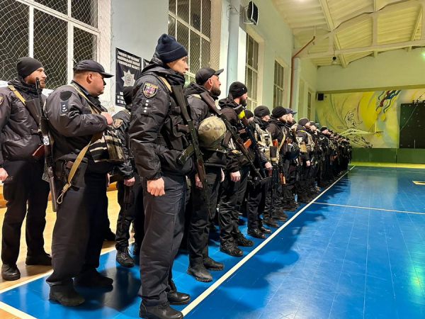 Зведений загін поліцейських Вінниччини відправився забезпечувати правопорядок на деокуповану Харківщину                     
