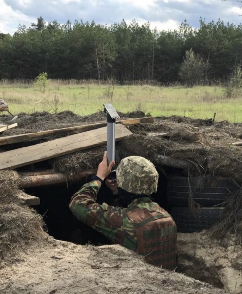 На Вінниччині 15-річний волонтер виготовляє перископи для воїнів на передову                     

