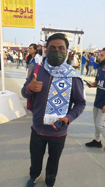 Вболівальник з Індії підтримує «Динамо» на ЧС-2022 (ФОТО)