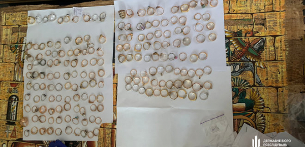 
У Києві знайшли власника мережі донецьких ломбардів. Йому загрожує до 10 років тюрми 